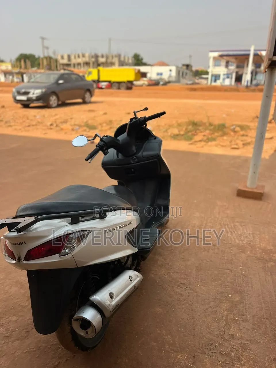 Suzuki 2010 White