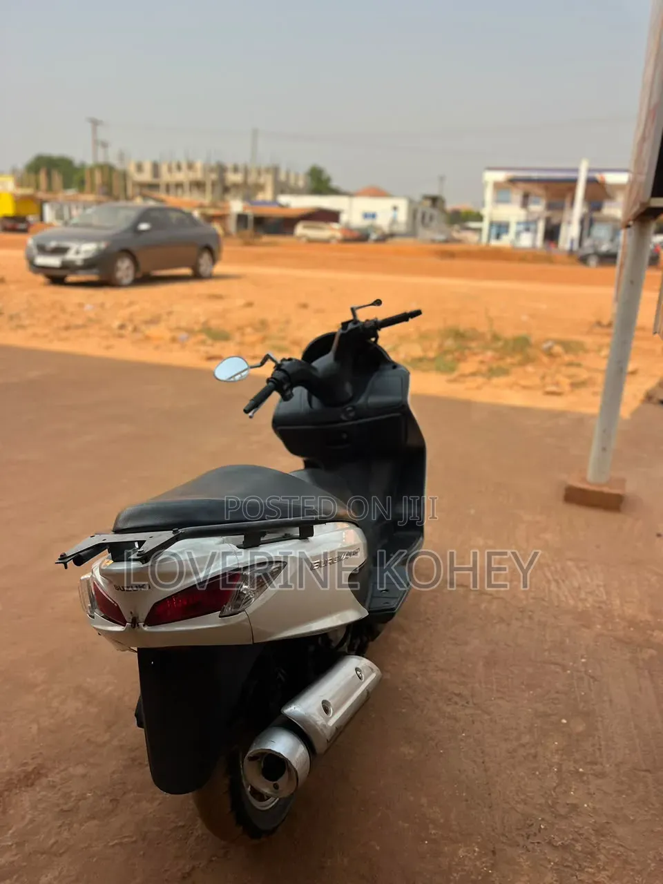 Suzuki 2010 White