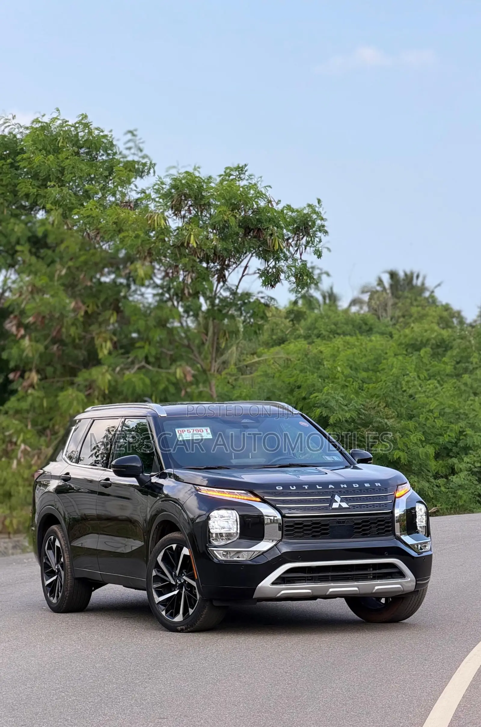 Mitsubishi Outlander 2023 Black