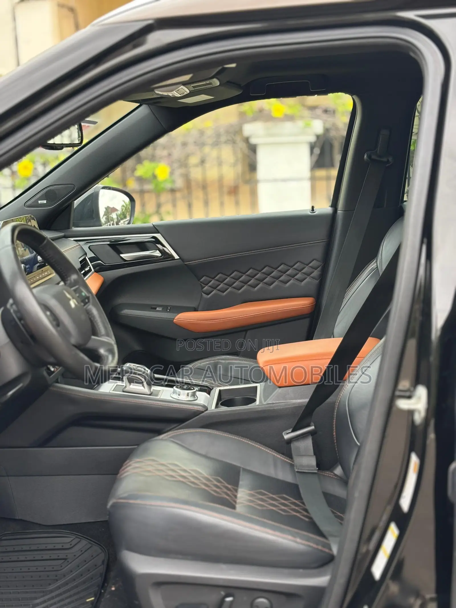 Mitsubishi Outlander 2023 Black