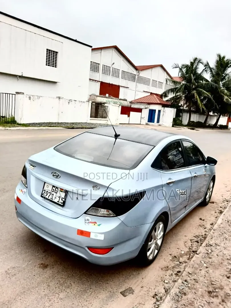 Hyundai Accent 2015 Blue