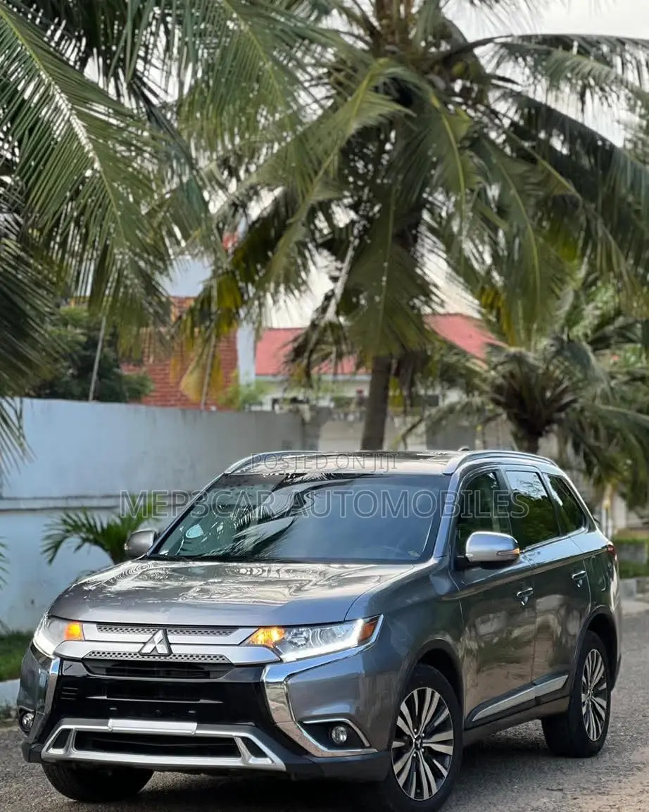 Mitsubishi Outlander 2020 Silver