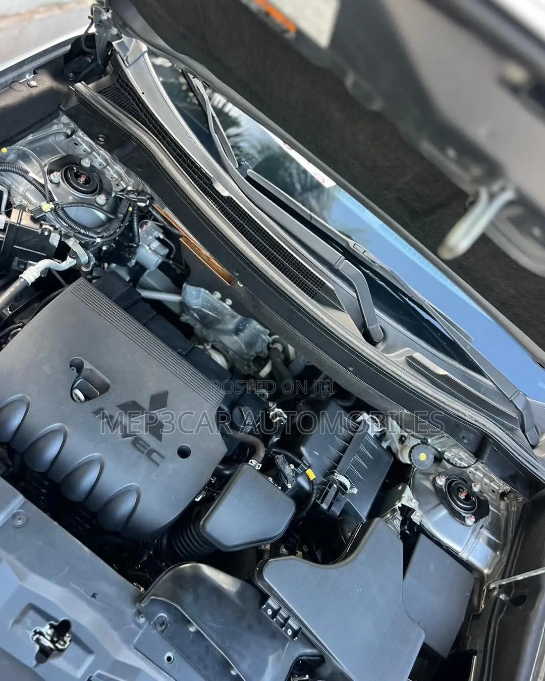 Mitsubishi Outlander 2020 Silver