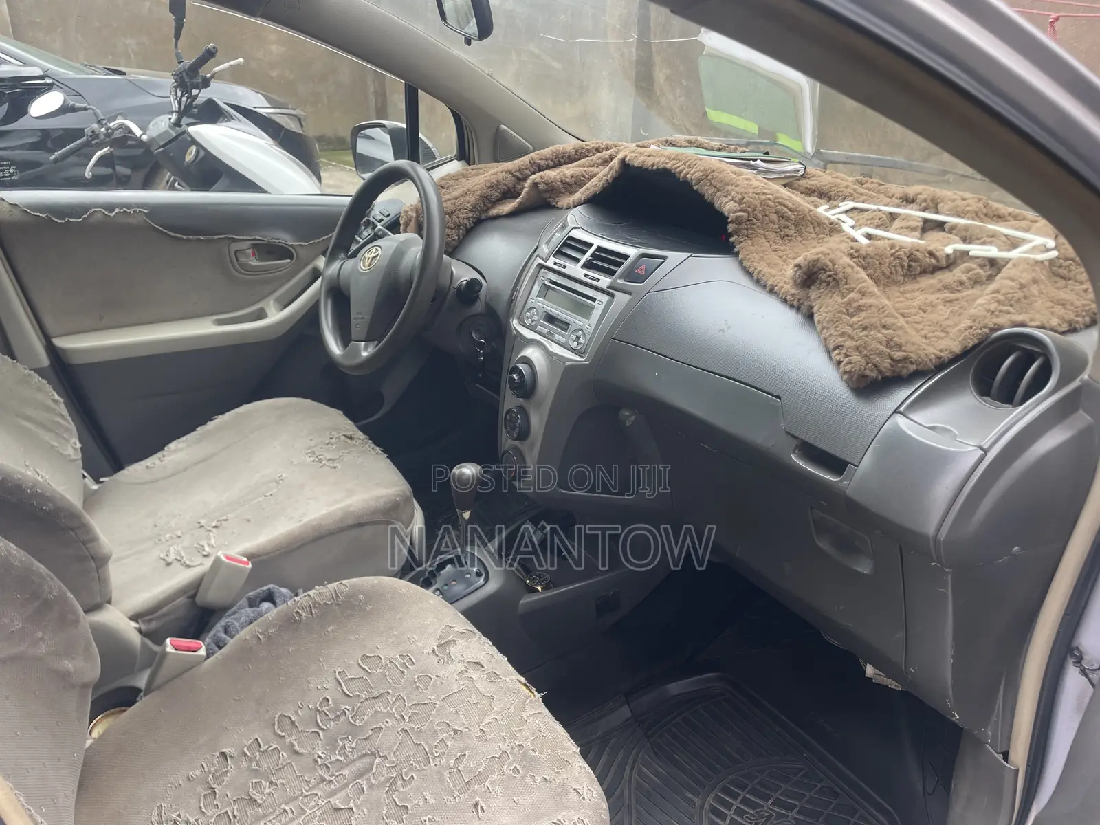 Toyota Vitz 1.3 AWD 3dr 2007 Silver