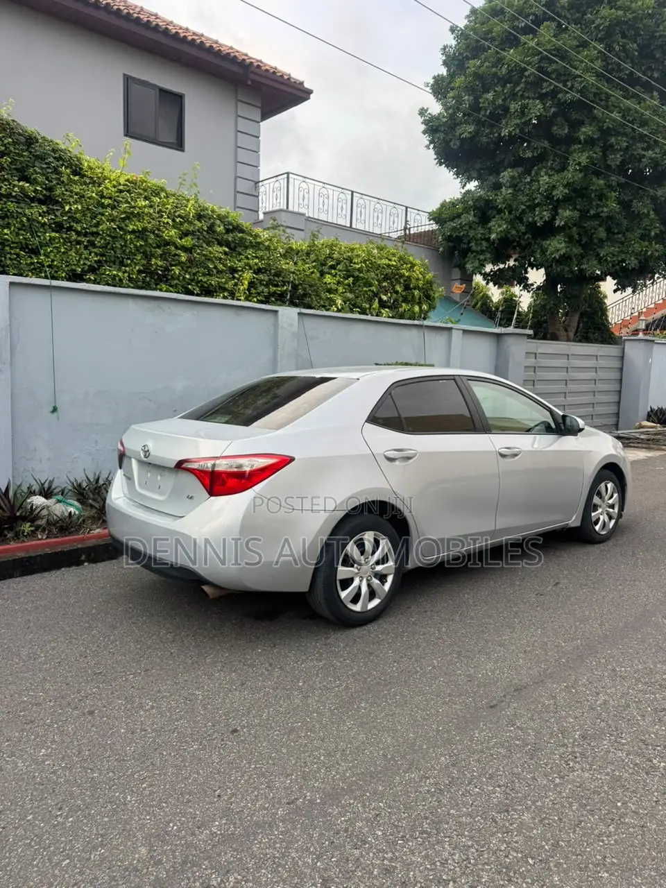 Toyota Corolla LE Eco 4dr Sedan (1.8L 4cyl CVT) 2016 Silver