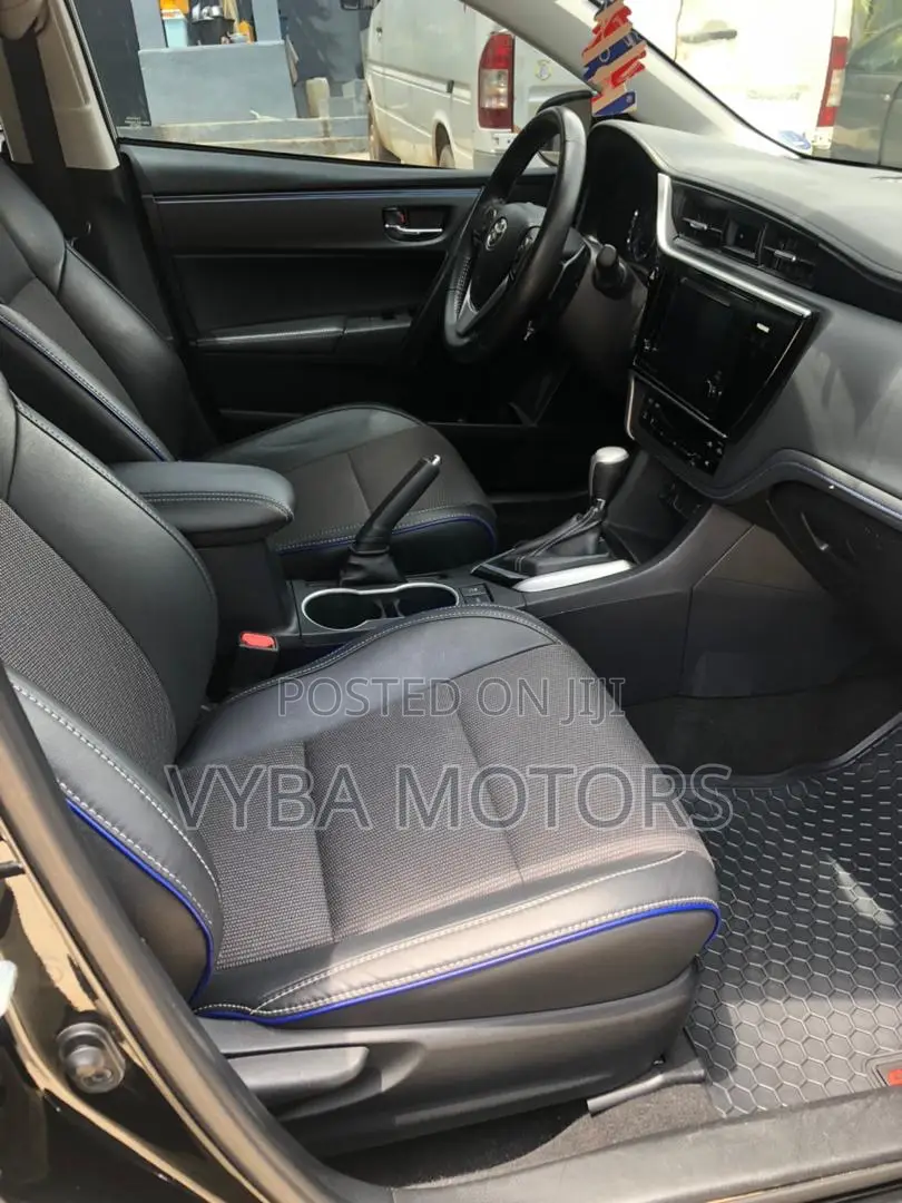 Toyota Corolla SE 4dr Sedan (1.8L 4cyl CVT) 2017 Black