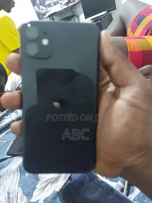 Apple iPhone 11 64 GB Black