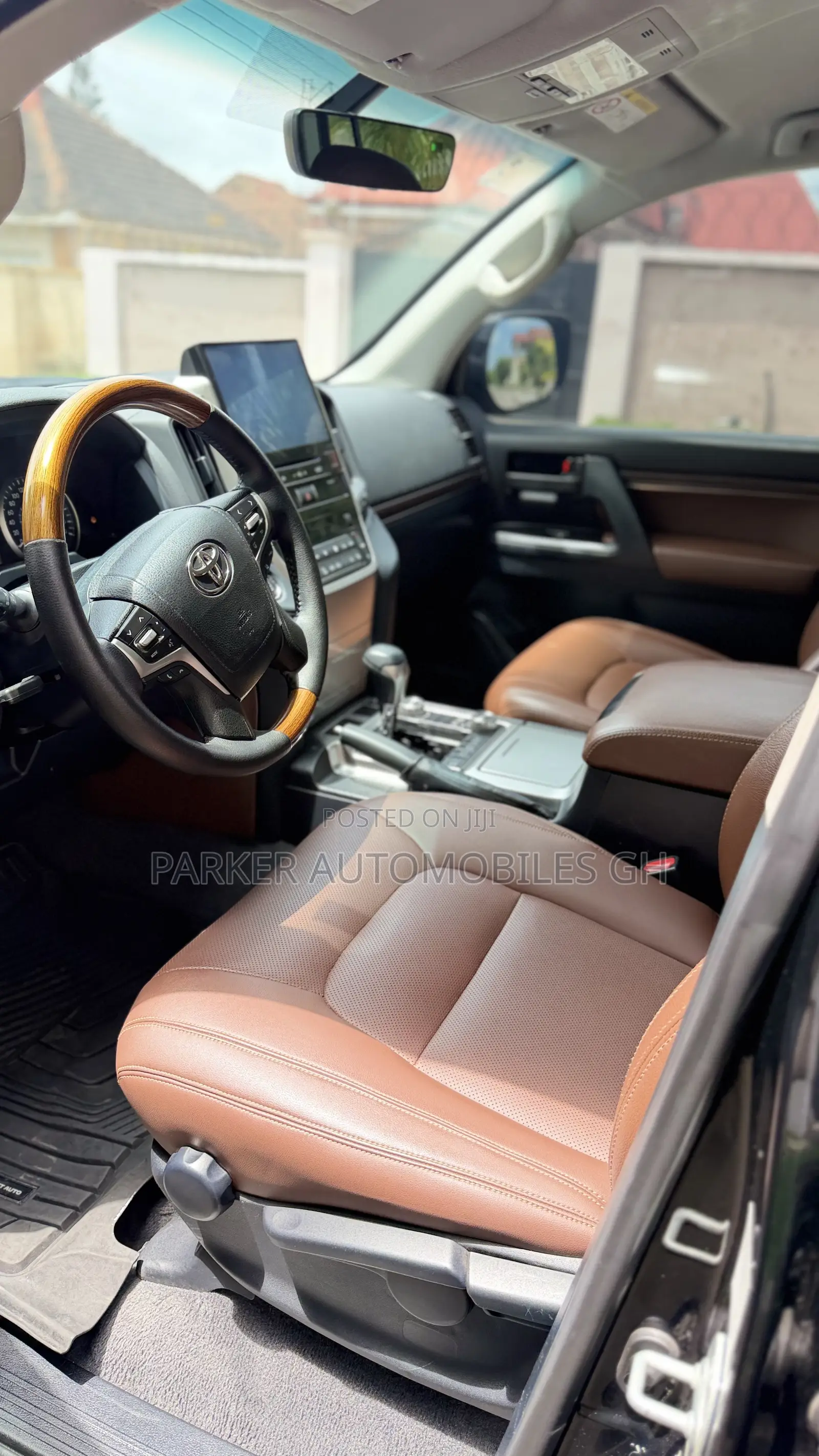 Toyota Land Cruiser 4.5 V8 GXR 2020 Black