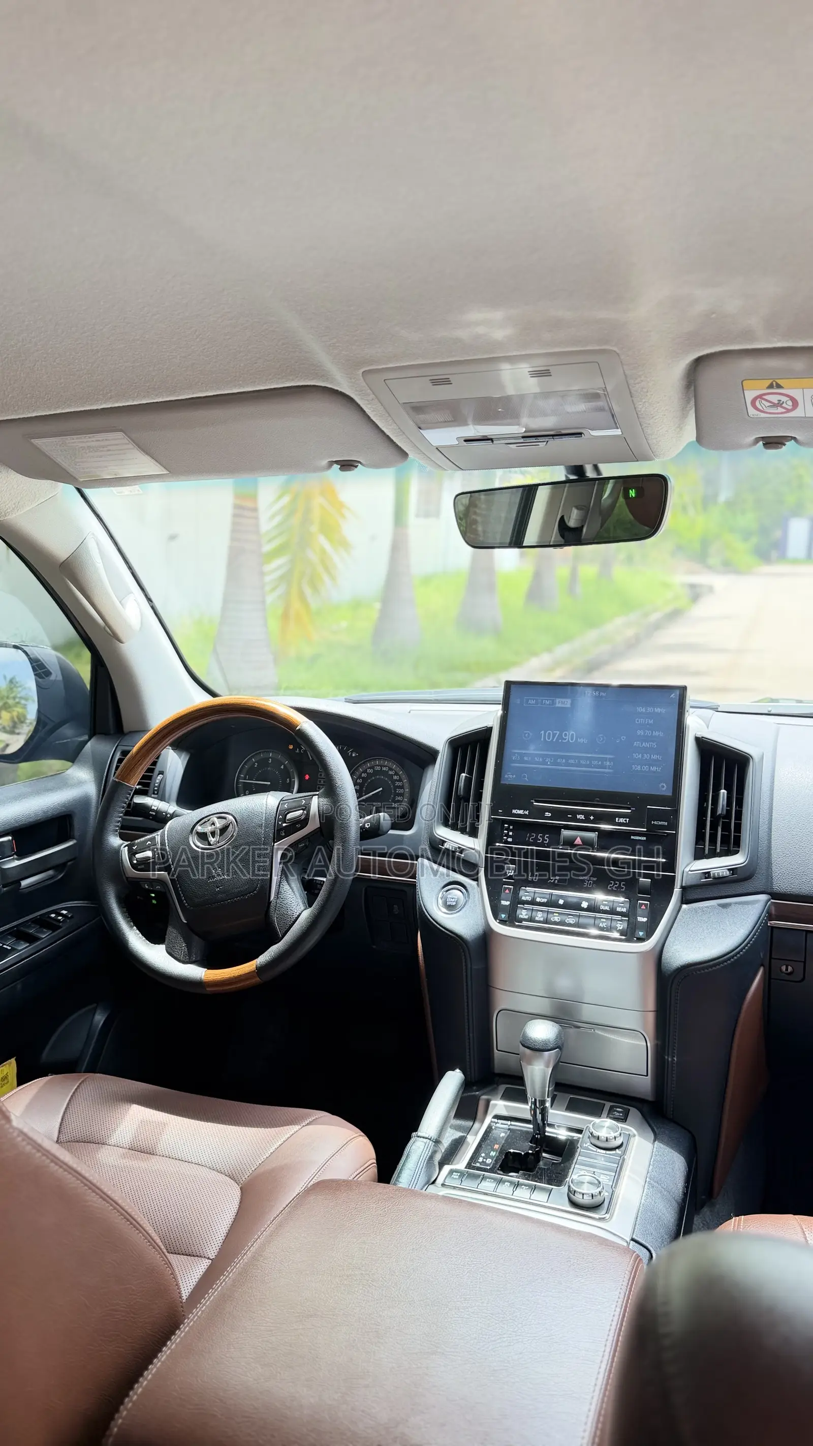 Toyota Land Cruiser 4.5 V8 GXR 2020 Black