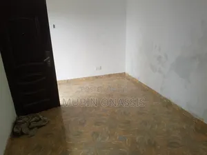 1bdrm Apartment in Items Property, School Junction for rent