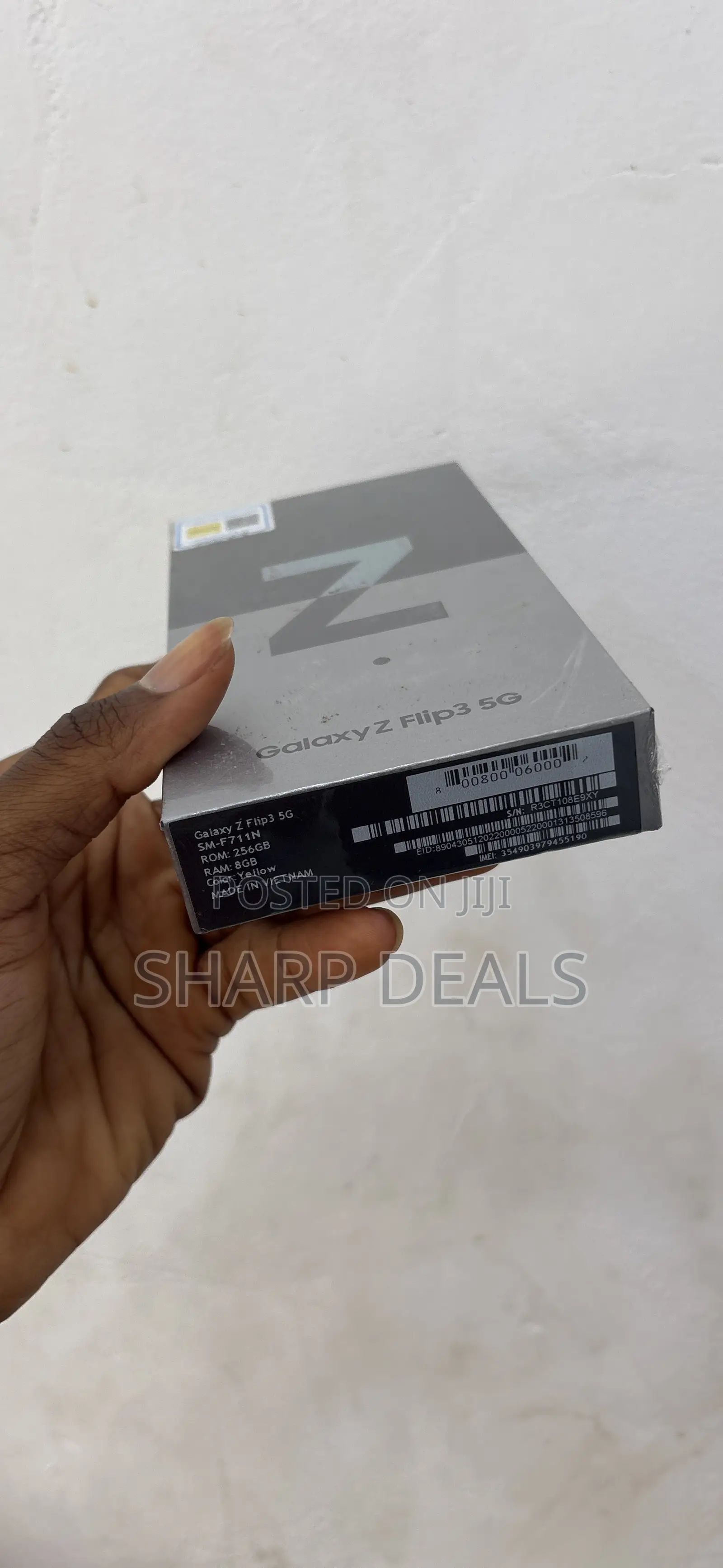 New Samsung Galaxy Z Flip3 5G 256 GB Yellow