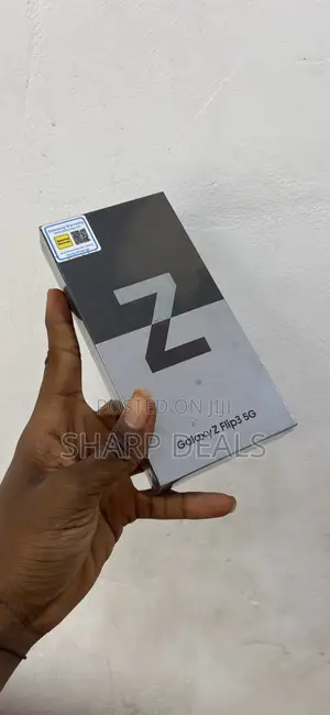 New Samsung Galaxy Z Flip3 5G 256 GB Yellow
