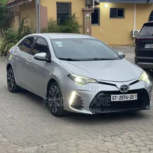 Toyota Corolla SE 4dr Sedan (1.8L 4cyl CVT) 2017 Silver