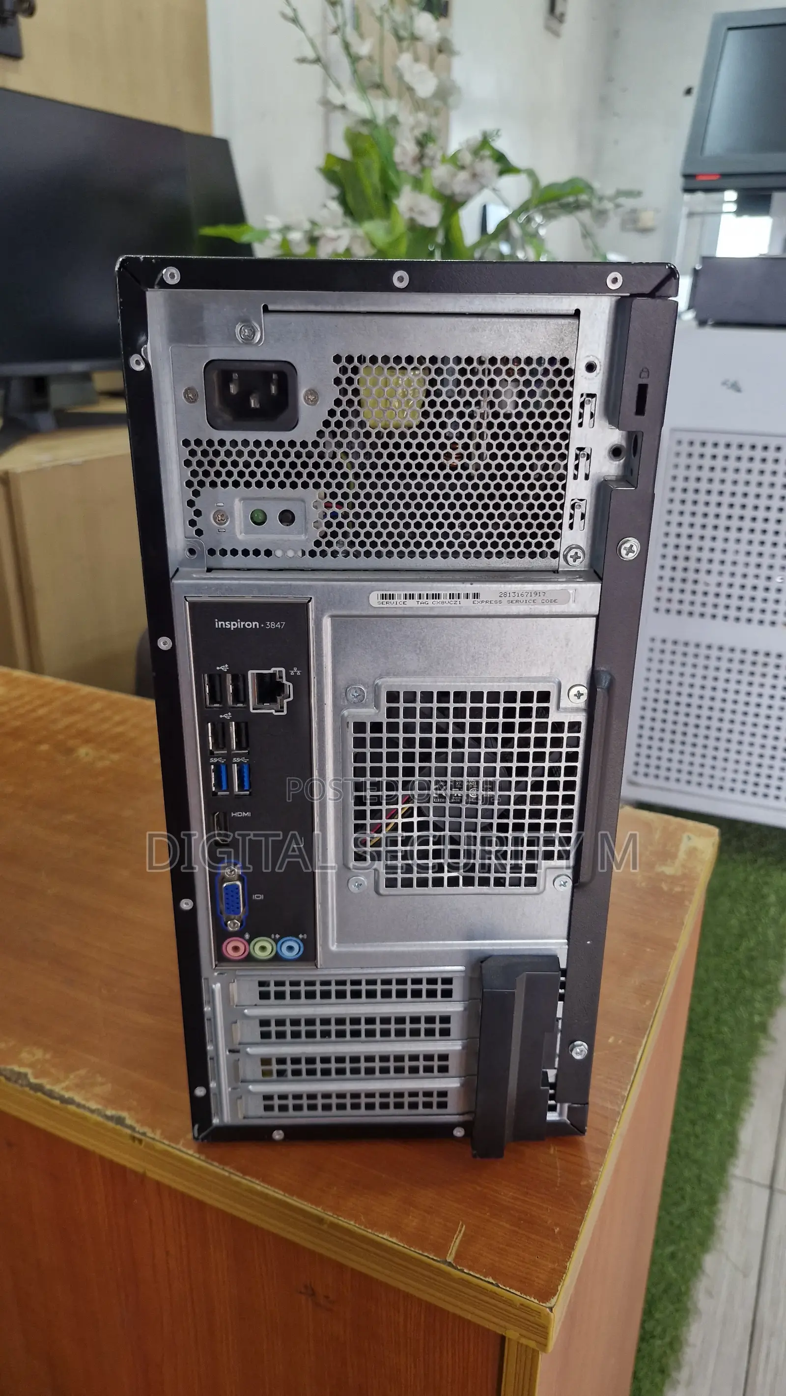 Desktop Computer Dell Inspiron 3000 8GB Intel Core i5 HDD 500GB