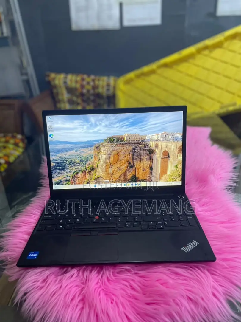 Laptop Lenovo ThinkPad E15 16GB Intel Core i5 SSD 256GB