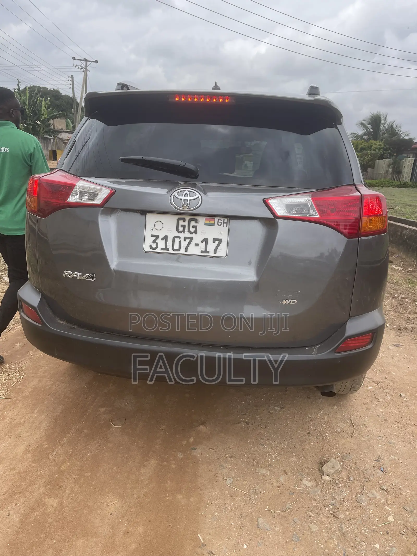 Toyota RAV4 LE 4dr SUV (2.5L 4cyl 6A) 2014 Gray