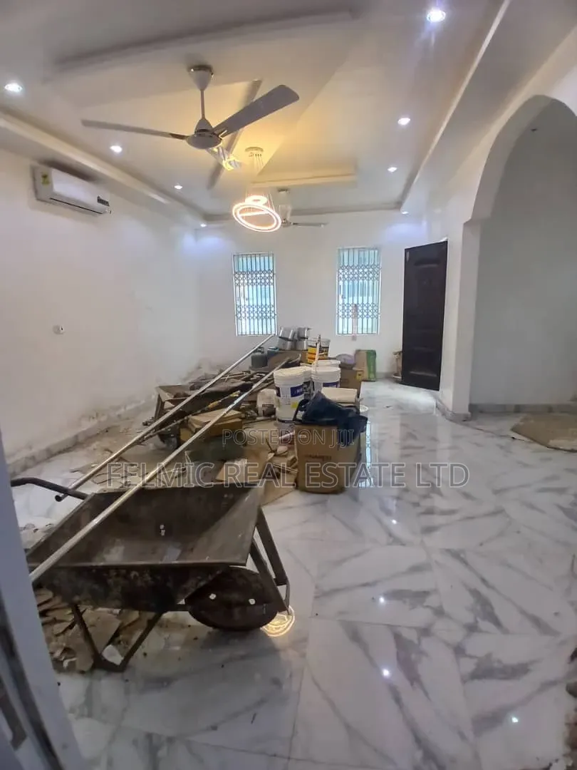 3bdrm Duplex in Felmic Real Estate, Amasaman for sale