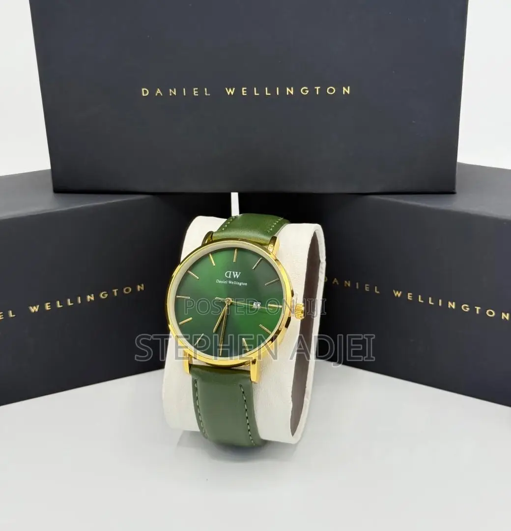 Daniel Wellington Leather Strap Watch