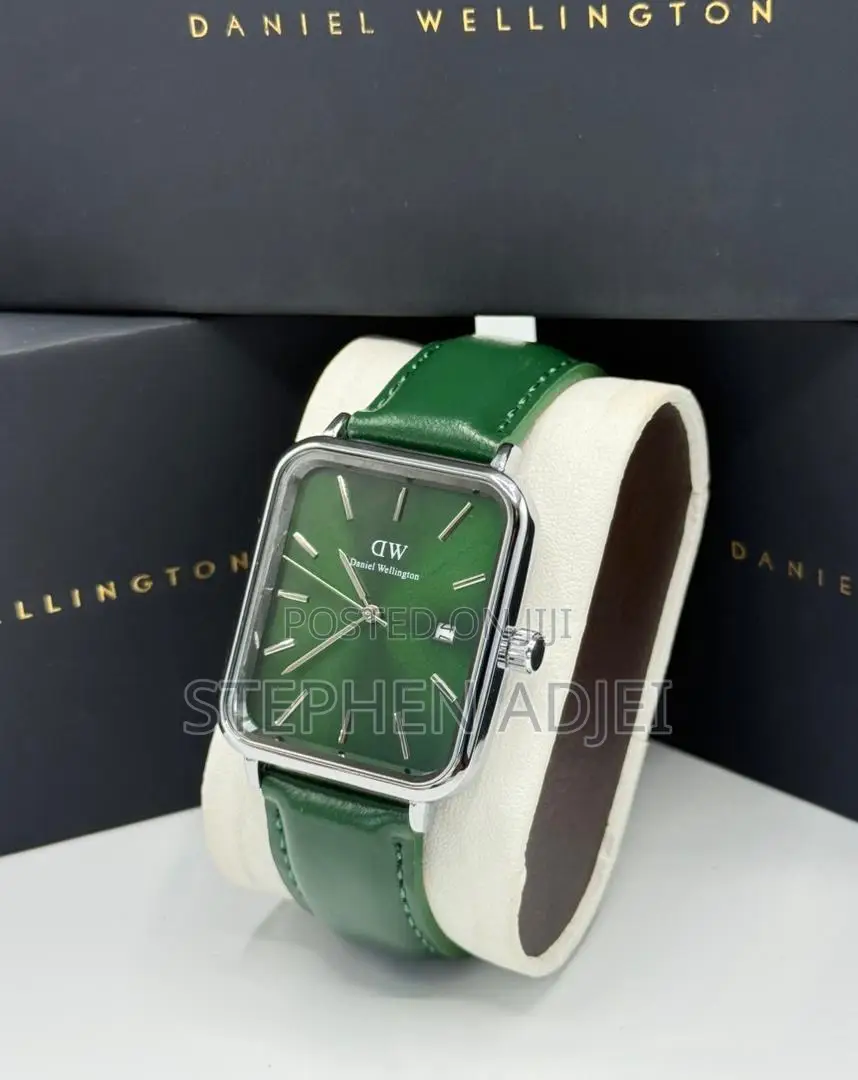 Daniel Wellington Leather Strap Watch