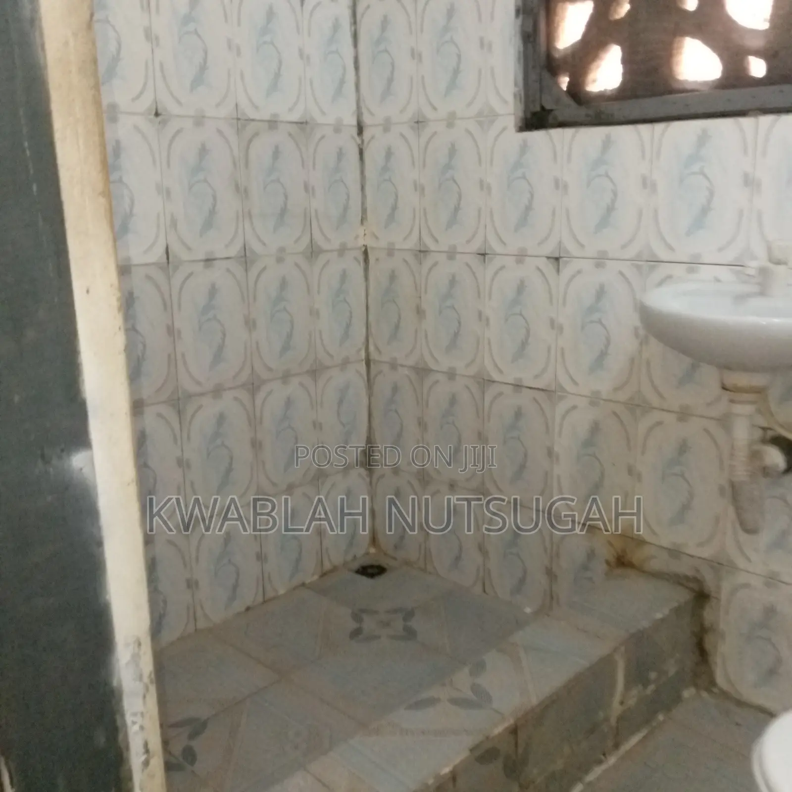 1bdrm Room & Parlour in Ravico Estate for rent