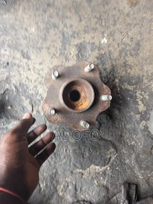 Nissan Rogue Back Hub 2008 to 2015