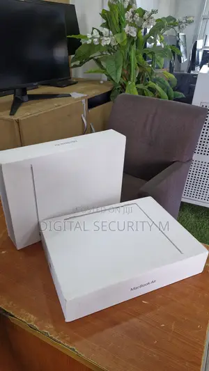 New Laptop Apple MacBook Air 16GB Apple M4 SSD 256GB