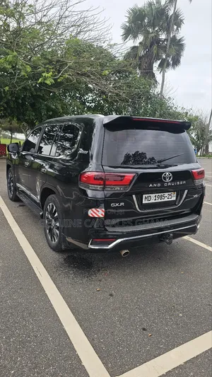 Toyota Land Cruiser 2023 Black