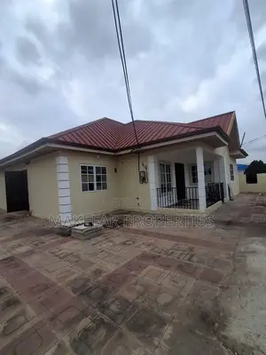 3bdrm House in Lake Side Estate for rent