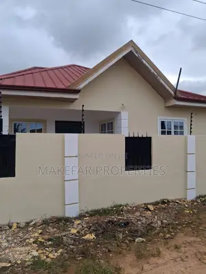 3bdrm House in Lake Side Estate for rent