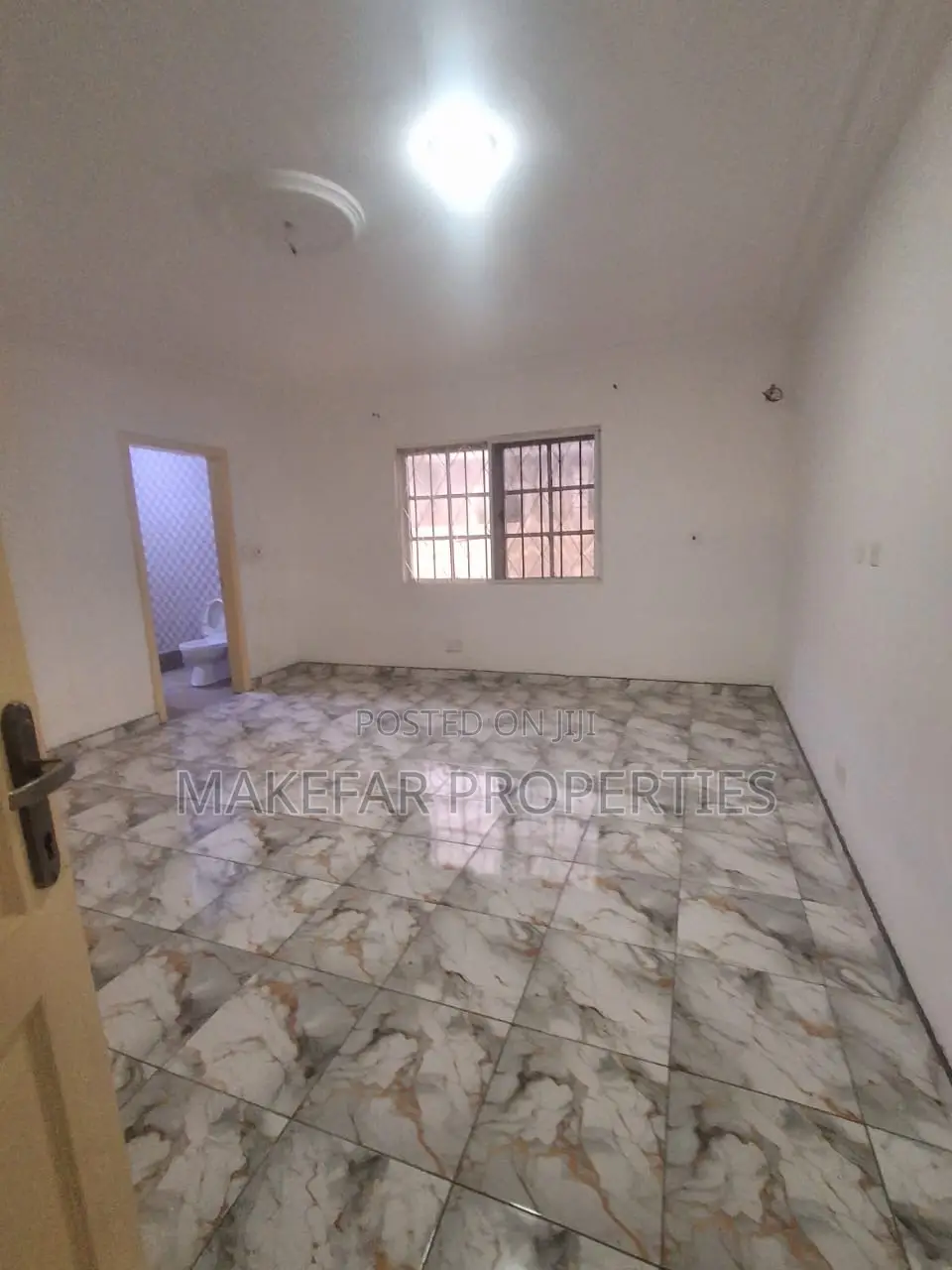3bdrm House in Lake Side Estate for rent