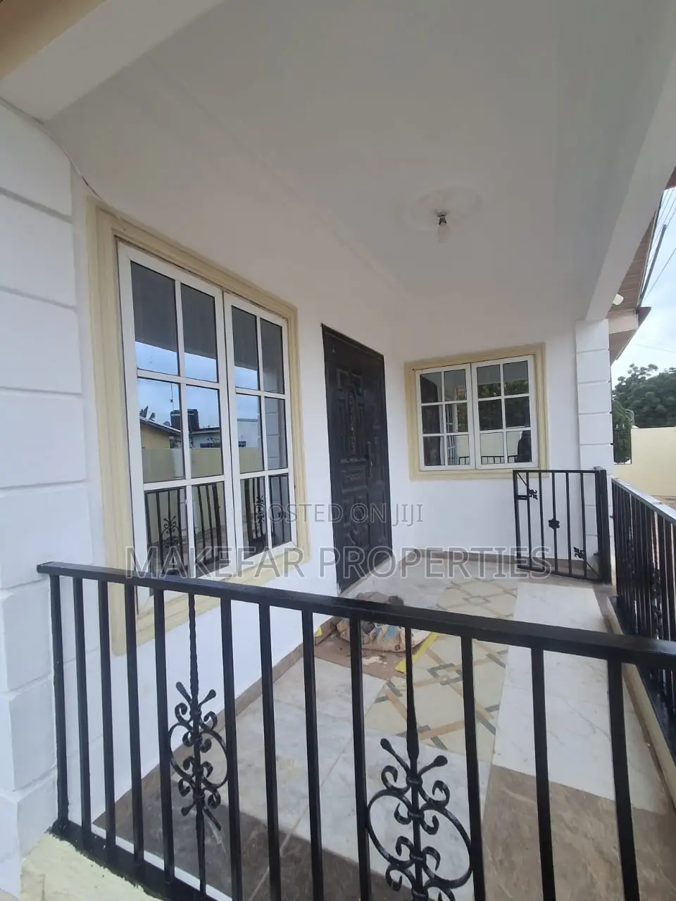 3bdrm House in Lake Side Estate for rent