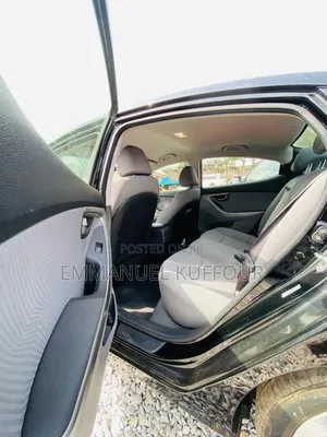 Hyundai Elantra Limited Sedan FWD (1.8L 4cyl 6A) 2016 Black
