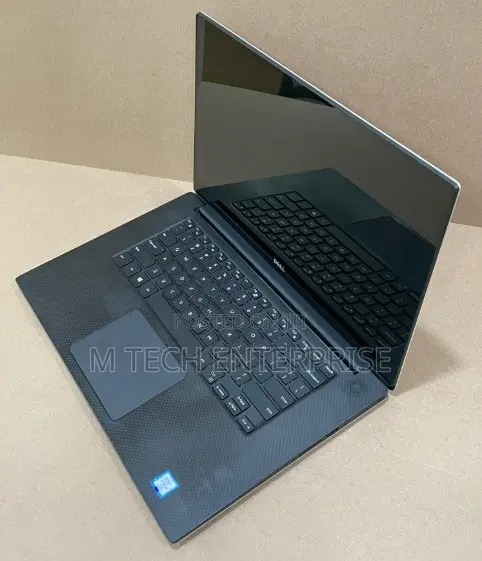 Laptop Dell Precision 5520 8GB Intel Core i7 SSD 256GB