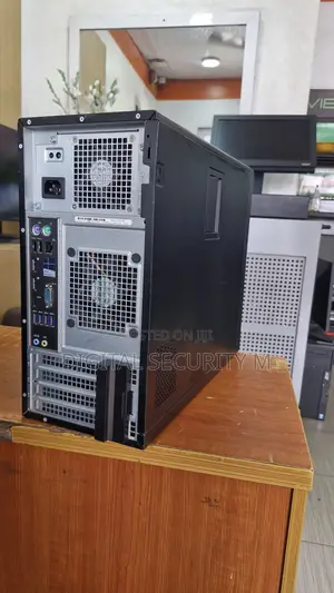Desktop Computer Dell Precision 3000 8GB Intel Core i5 HDD 1T