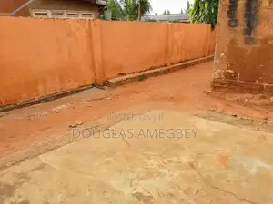 14bdrm House in Ketu South Municipal for sale