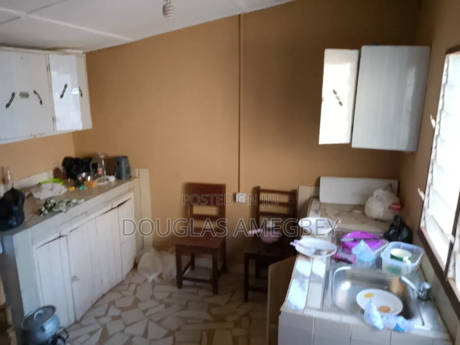 14bdrm House in Ketu South Municipal for sale