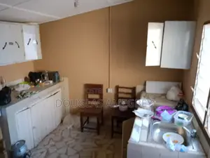 14bdrm House in Ketu South Municipal for sale
