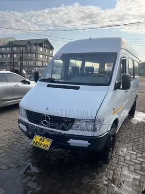 Mercedes-Benz Sprinter 2010 White