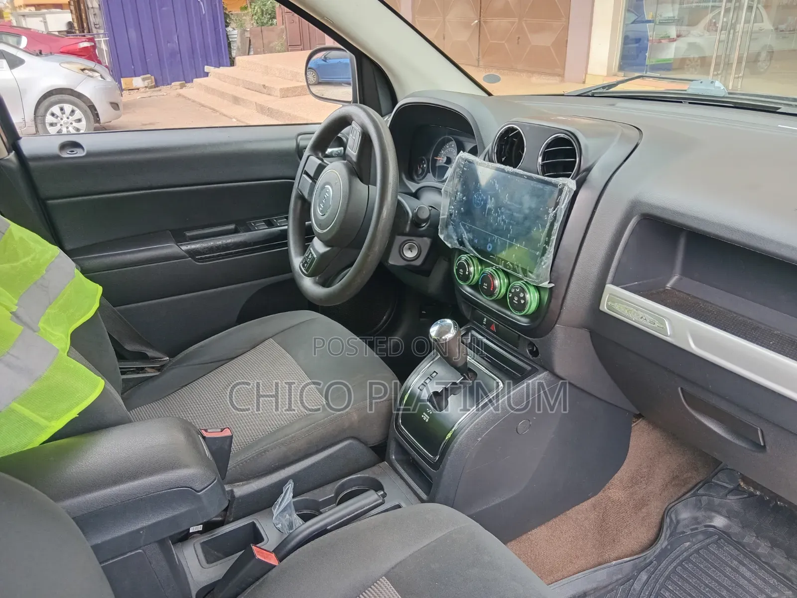 Jeep Compass High Altitude Edition 4dr SUV (2.0L 4cyl CVT) 2015 Gray