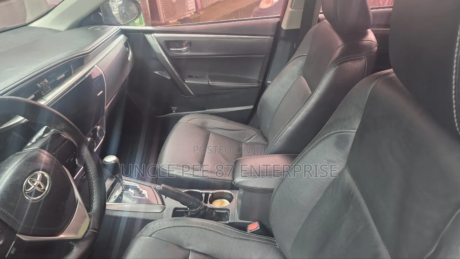 Toyota Corolla 2016 Red