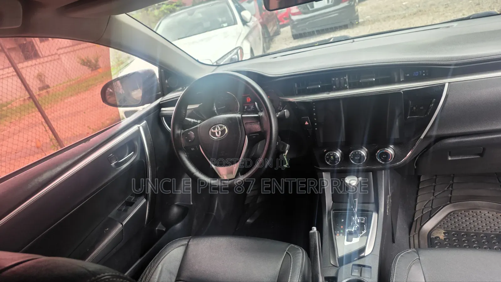 Toyota Corolla 2016 Red