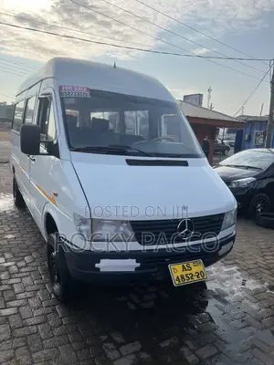 Mercedes-Benz Sprinter 2010 White