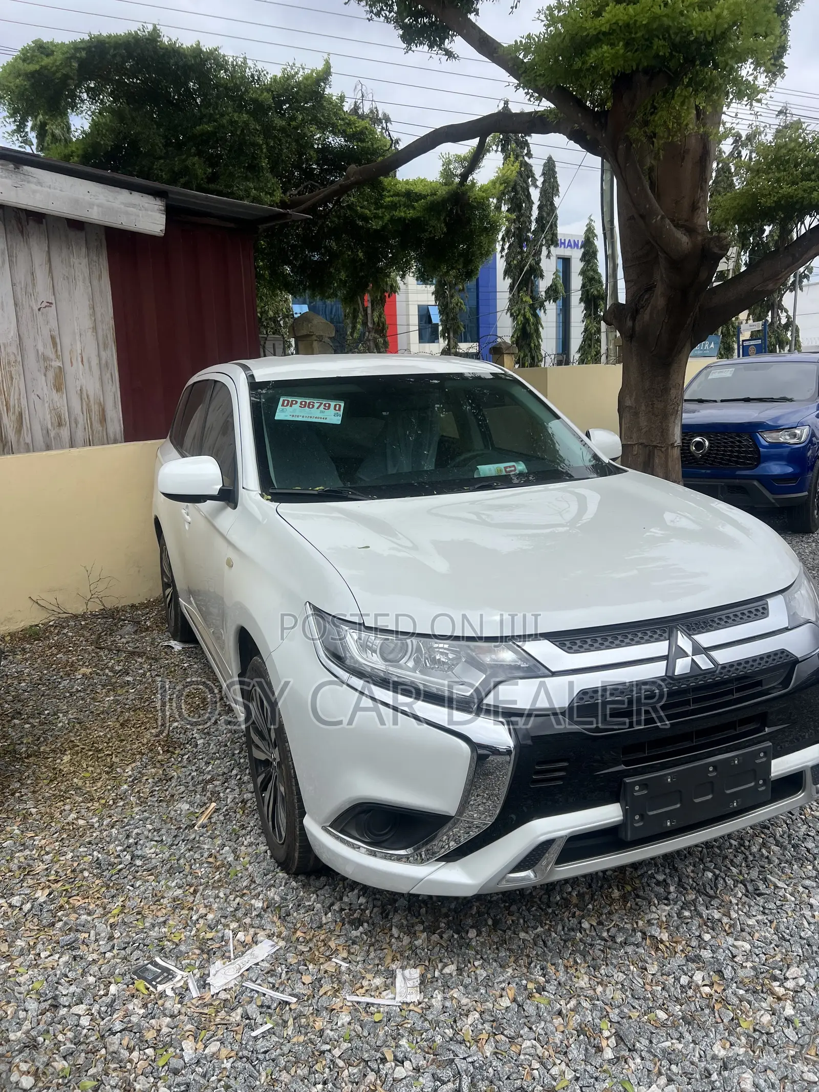 Mitsubishi Outlander ES 2022 White