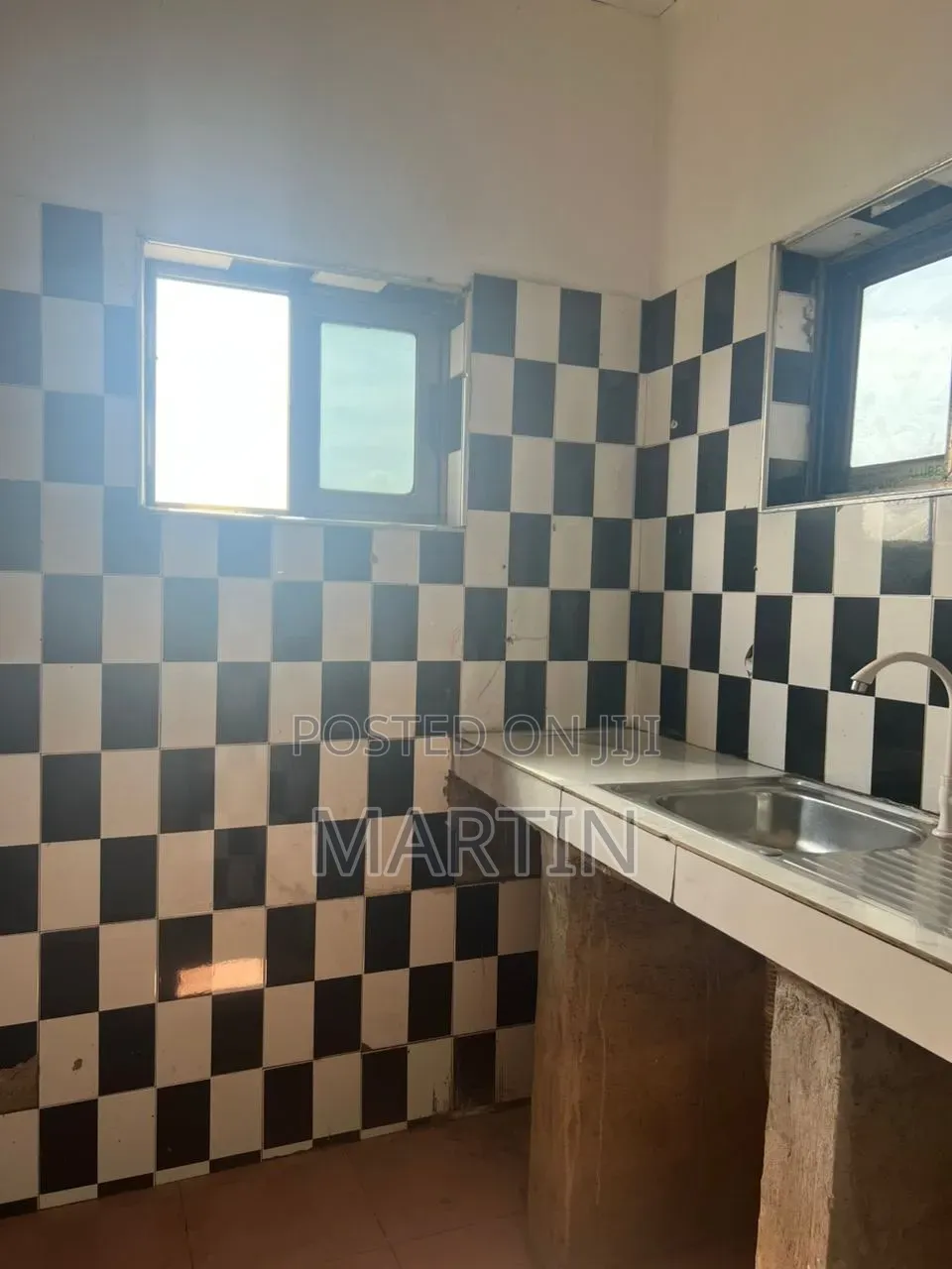 1bdrm Apartment in Teshie Soldier Man, New Town for rent