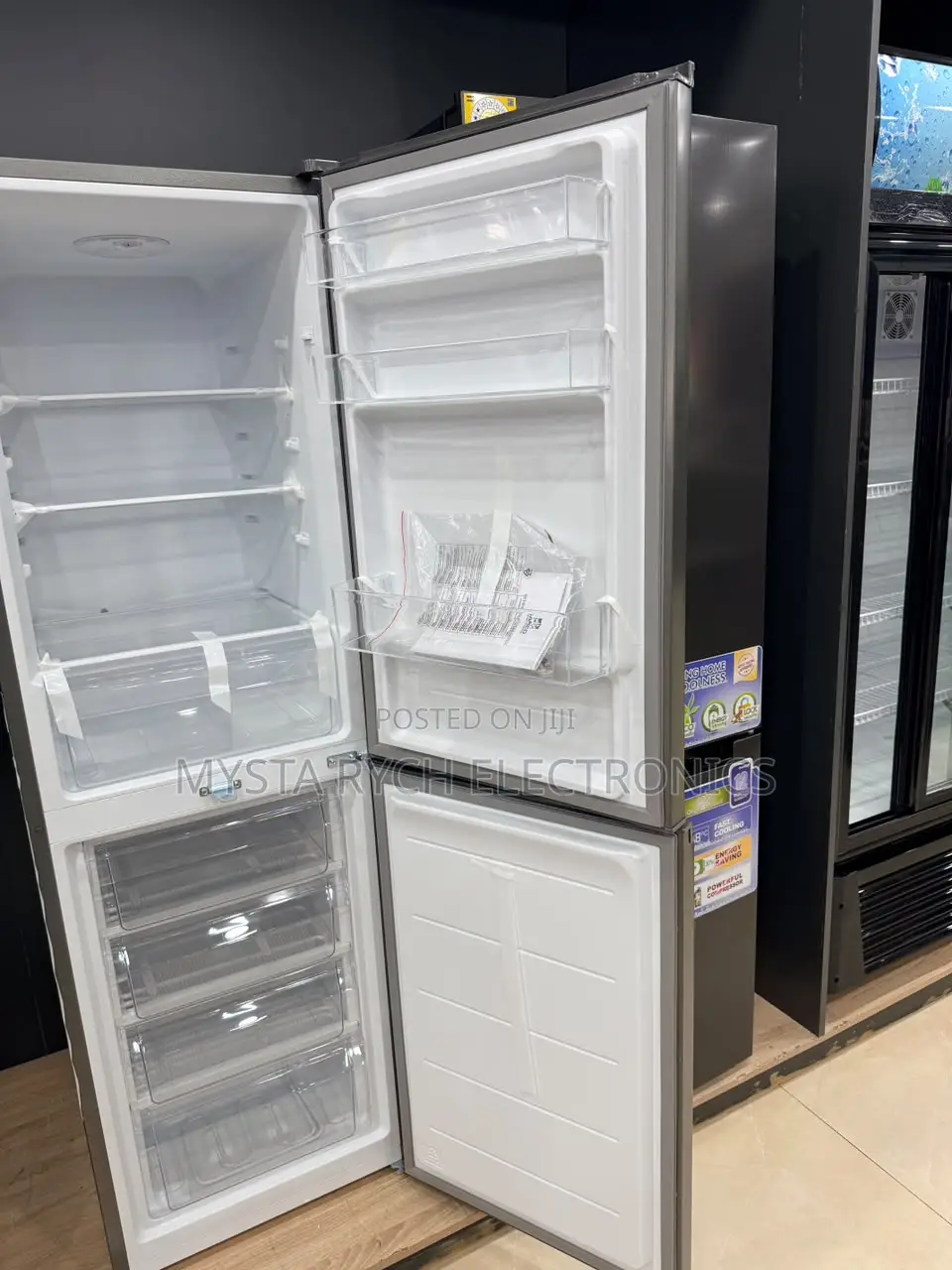 New Nasco D2-29sk (251)lts Fridge-Freezer