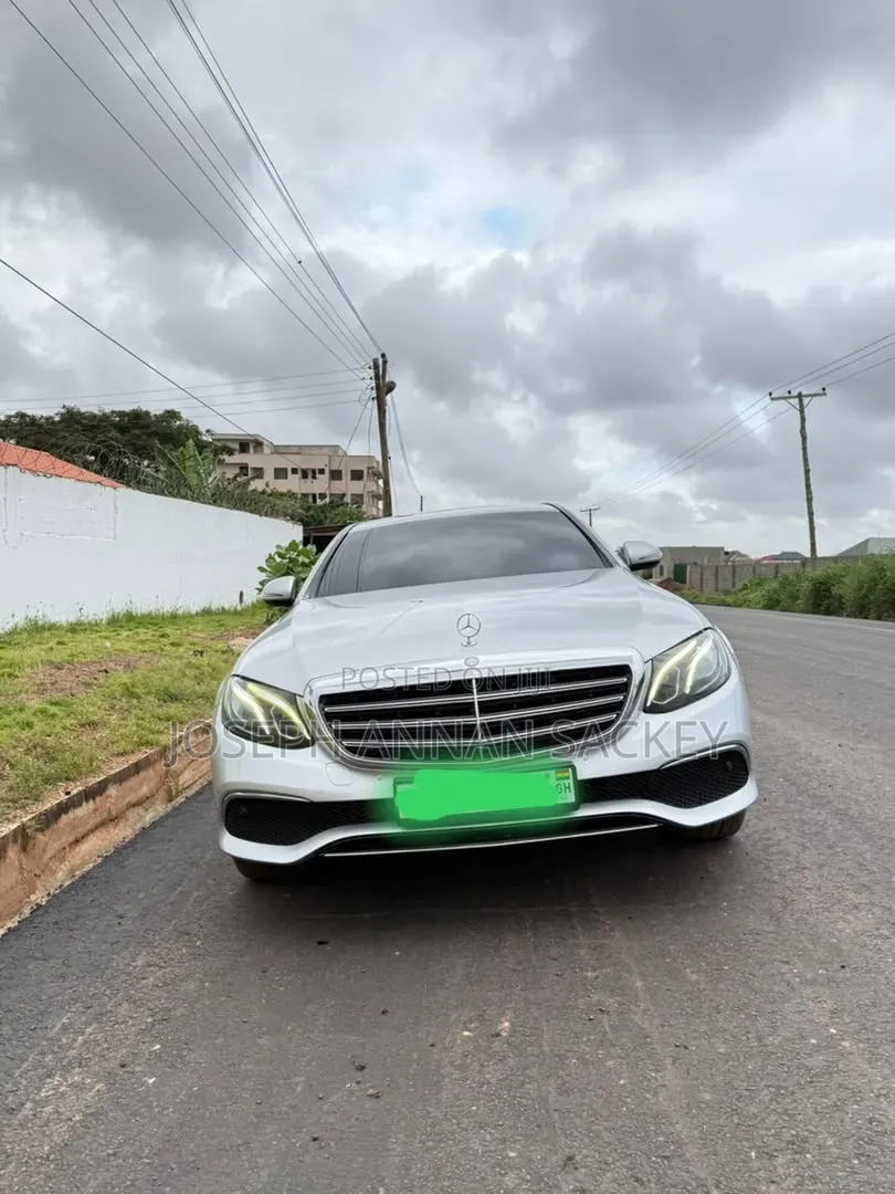 Mercedes-Benz E200 2020 Silver