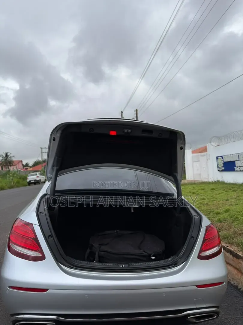 Mercedes-Benz E200 2020 Silver