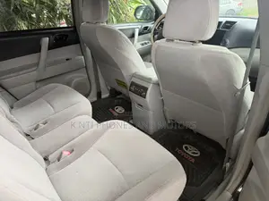 Toyota Highlander Limited 2011 Black