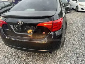 Toyota Corolla 2017 Black