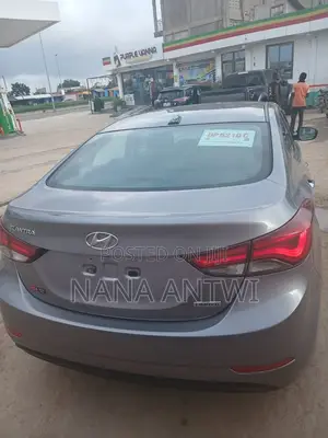 Hyundai Elantra Limited 4dr Sedan (1.8L 4cyl 6A) 2015 Silver